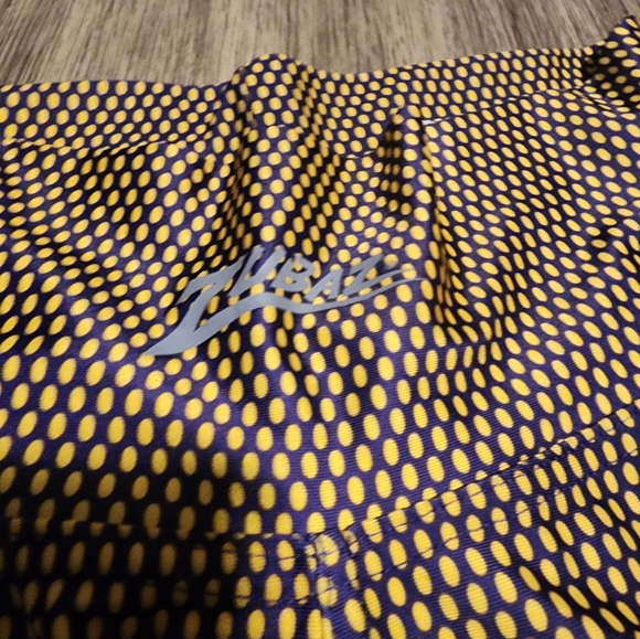 Women's MN Vikings Zubaz leggings size M - Picture 2 of 6